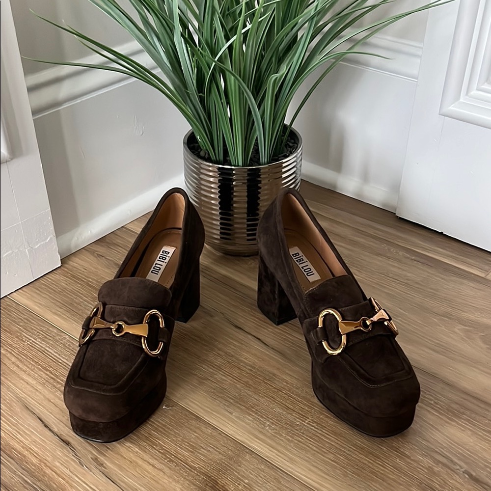 BiBi Brown Heeled Loafers with Gold Buckle